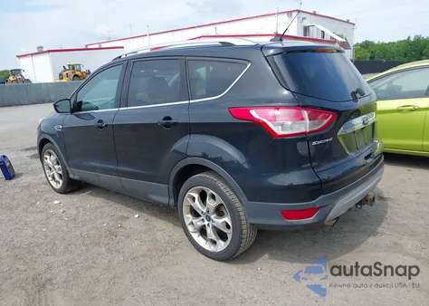 2016 Ford Escape Titanium from USA, damaged, VIN 1FMCU9J95GUB02010